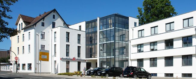 Das Praxisgebäude an der Theodor-Heuss-Straße 1 in Detmold-Hiddesen